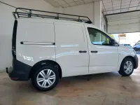 Usado VW Caddy 102 CV (75 kW) 2021 Blanco Monovolumen