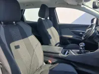 Usado Peugeot 3008 Active 131 CV (96 kW) 2021 Gris SUV
