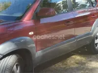Usado Hyundai Tucson Comfort 142 CV (104 kW) 2006 Rojo SUV