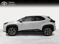 Usado Toyota Yaris Hybrid Style 116 CV (85 kW) 2021 Blanco