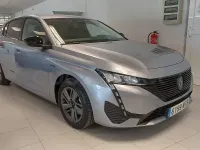 Usado Peugeot 308 Style 130 CV (95 kW) 2024 Gris / plata Berlina