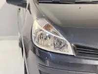 Usado Renault Clio II Authentique 85 CV (62 kW) 2007 Gris / plata Berlina