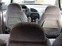 Usado Seat Alhambra 110 CV (80 kW) 1998 Gris / plata Monovolumen