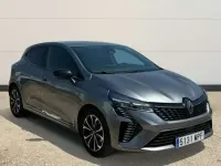 Usado Renault Clio V Techno 90 CV (66 kW) 2024 Gris Berlina