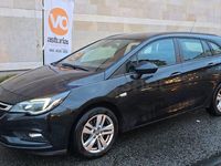 Usado Opel Astra Dynamic 136 CV (100 kW) 2016 Negro Familiar
