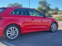 Usado Audi A3 110 CV (80 kW) 2014 Rojo