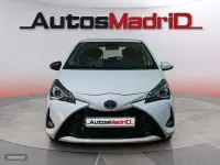 Usado Toyota Yaris Hybrid Active 100 CV (73 kW) 2019 Blanco Berlina