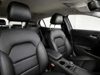 Usado Mercedes GLA180 Urban 122 CV (89 kW) 2016 Gris SUV