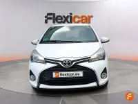 Usado Toyota Yaris Active 99 CV (72 kW) 2016 Blanco Utilitario