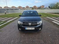 Usado Dacia Sandero Essentiel 90 CV (66 kW) 2019 Gris / plata Berlina