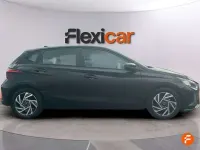 Usado Hyundai i20 84 CV (61 kW) 2024 Negro Utilitario