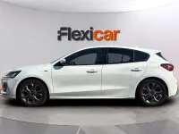 Usado Ford Focus ST-Line 125 CV (91 kW) 2022 Blanco Berlina
