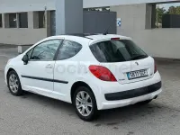 Usado Peugeot 207 95 CV (69 kW) 2008 Blanco Berlina