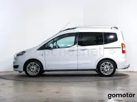 Usado Ford Tourneo Courier Titanium 100 CV (73 kW) 2017 Blanco Monovolumen