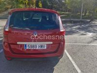 Usado Renault Grand Scénic III Dynamique 130 CV (95 kW) 2011 Granate Monovolumen