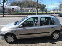 Usado Renault Clio II 60 CV (44 kW) 1999 Gris / plata Berlina