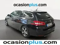 Usado Peugeot 308 GT-line 130 CV (95 kW) 2020 Negro Familiar