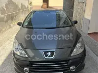 Usado Peugeot 307 CC 110 CV (80 kW) 2007 Negro Descapotable
