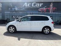 Usado VW Touran Advance 115 CV (84 kW) 2018 Blanco Monovolumen