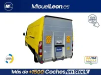Usado Renault Master 137 CV (100 kW) 2020 Amarillo Monovolumen