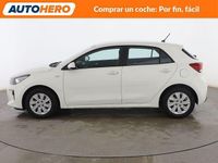 Usado Kia Rio 85 CV (62 kW) 2017 Blanco Berlina