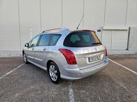 Usado Peugeot 308 SW Family 92 CV (67 kW) 2012 Gris / plata Familiar