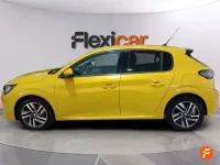 Usado Peugeot 208 Allure 101 CV (74 kW) 2020 Amarillo Utilitario