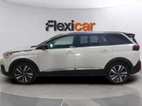 Usado Peugeot 5008 Allure 130 CV (95 kW) 2019 Blanco SUV