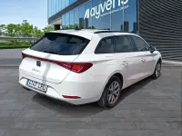 Usado Seat Leon Style 116 CV (85 kW) 2021 Blanco Familiar