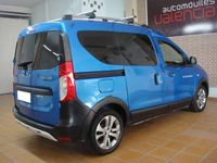 Usado Dacia Dokker Stepway 75 HP (55 kW) 2015 Azul Monovolume