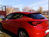 Usado Opel Astra Dynamic 110 CV (80 kW) 2018 Rojo Berlina