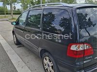 Usado Ford Galaxy Ghia 130 CV (95 kW) 2005 Negro Monovolumen