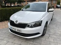 Usado Skoda Fabia Style 95 CV (69 kW) 2018 Blanco Familiar