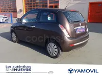 Usado Lancia Ypsilon 69 CV (50 kW) 2011 Marrón Utilitario