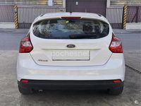 Używany Ford Focus Trend 95 KM (69 kW) 2012 Biały Sedan/Limuzyna