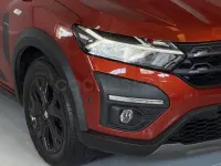 Usado Dacia Jogger Extreme 100 CV (73 kW) 2023 Naranja Monovolumen