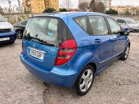 Usado Mercedes A180 Avantgarde 109 CV (80 kW) 2008 Azul Monovolumen