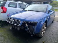 Usado Audi A4 115 CV (84 kW) 2002 Azul Familiar