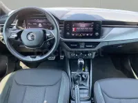 Usado Skoda Kamiq 110 CV (80 kW) 2022 Azul SUV