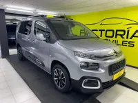 Usado Citroën Berlingo Shine 130 CV (95 kW) 2019 Gris / plata Monovolumen