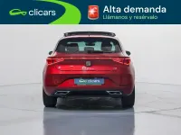 Usado Seat Leon FR 130 CV (95 kW) 2022 Rojo Familiar