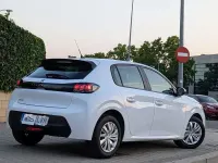 Usado Peugeot 208 Allure 100 CV (73 kW) 2021 Blanco Utilitario