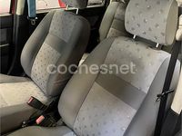 Usado Ford Fiesta 95 CV (69 kW) 2011 Blanco Utilitario