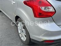 Usado Ford Focus Trend 115 CV (84 kW) 2013 Gris / plata Berlina