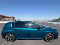 Usado Peugeot 308 Allure 136 CV (100 kW) 2025 Azul Berlina