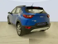Usado Kia Stonic 100 CV (73 kW) 2022 Azul SUV