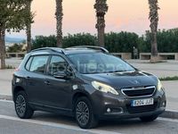 Usado Peugeot 2008 Allure 100 CV (73 kW) 2015 Gris / plata SUV