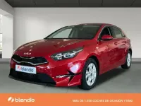 Usado Kia Ceed 136 CV (100 kW) 2023 Rojo Utilitario