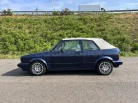 Usado VW Golf Cabriolet 98 CV (72 kW) 1992 Azul Descapotable