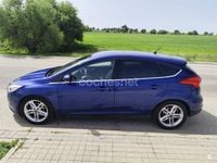 Begagnad Ford Focus Titanium 125 HK (91 kW) 2016 Blå Sedan